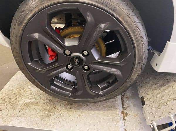 Wheel restoration by The Valet Man